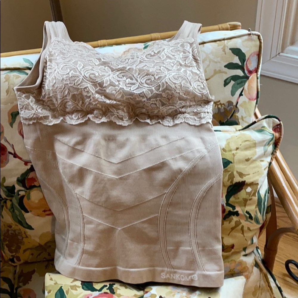 Camisole sleeveless stretchy shaper. Lacy top. No tag but looks like a M.